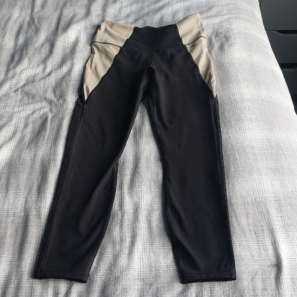 Anine Bing Sports Leggings in Black and Tan Size XS